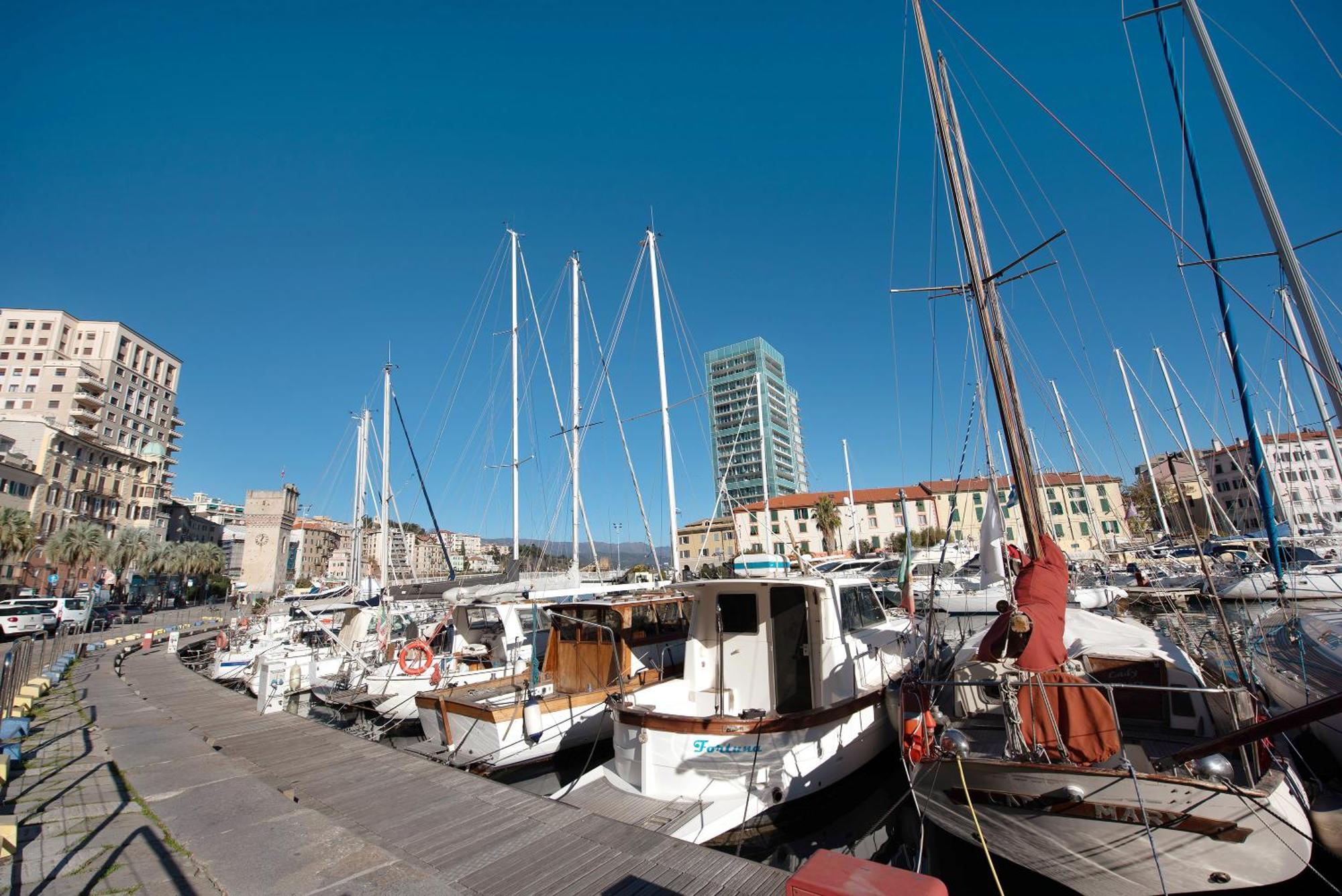Appartamento Casa Alba La Casa Delle Coccole Savona Esterno foto